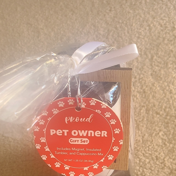 Brand new in package pet owner gift set - Picture 6 of 6